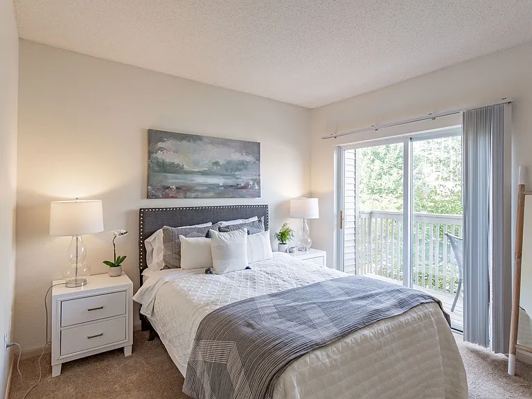Lake Susan Apartments — Photo 8