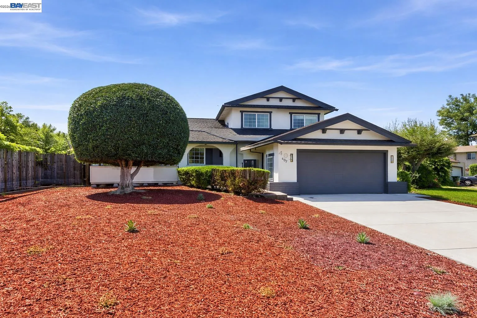 402 Avenida Arboles photo 1