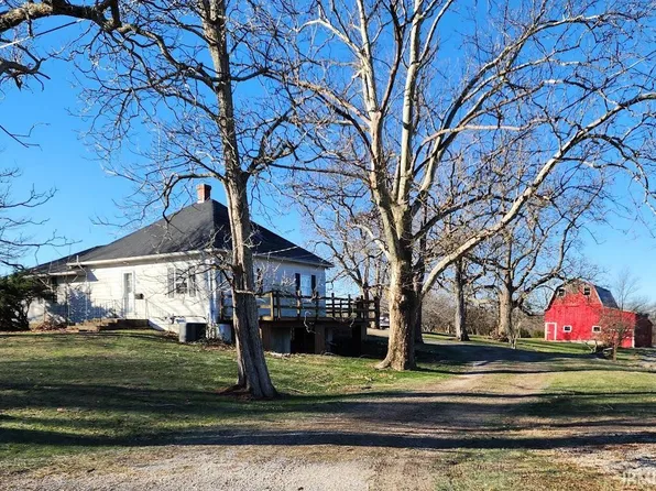 1343 S State Road 66, Marengo, IN 47140