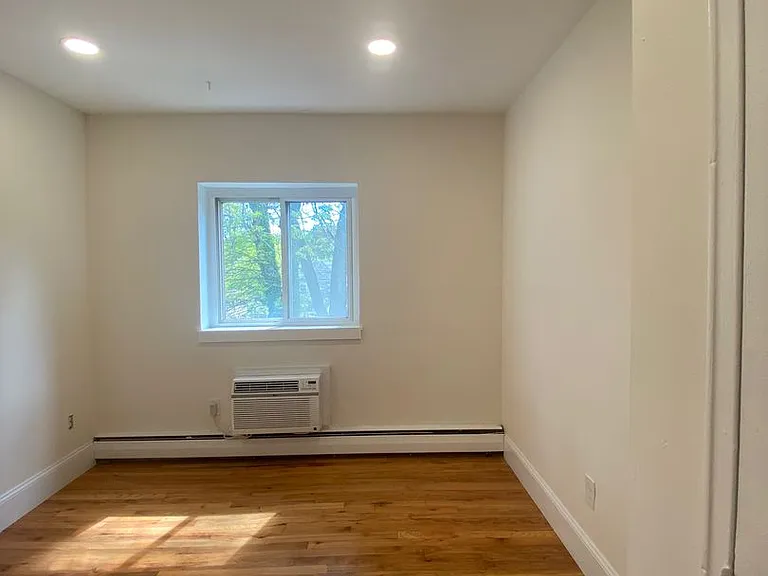 43 Cottage — Photo 27
