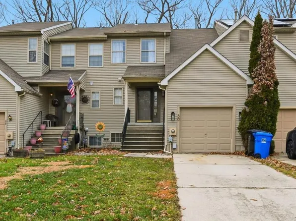 30 Woodstream Ct, Mantua, NJ 08051