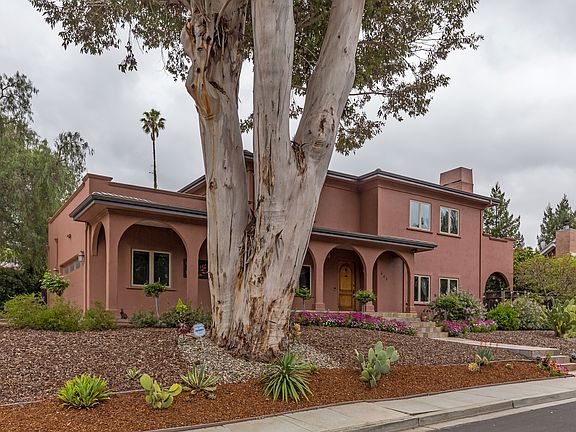 3rd image of 645 Cabrillo Ave