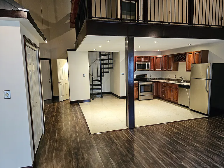 255 Schuyler Ave #327 — Photo 11