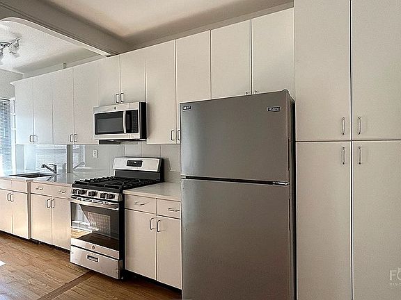 5th image of 161 E 88th St APT 6F
