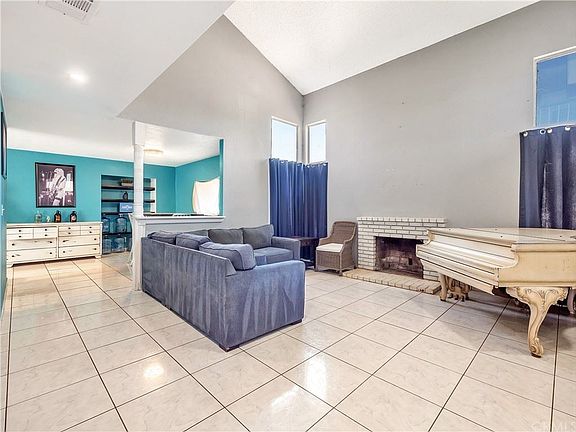 5th image of 16350 Hazelwood Ct