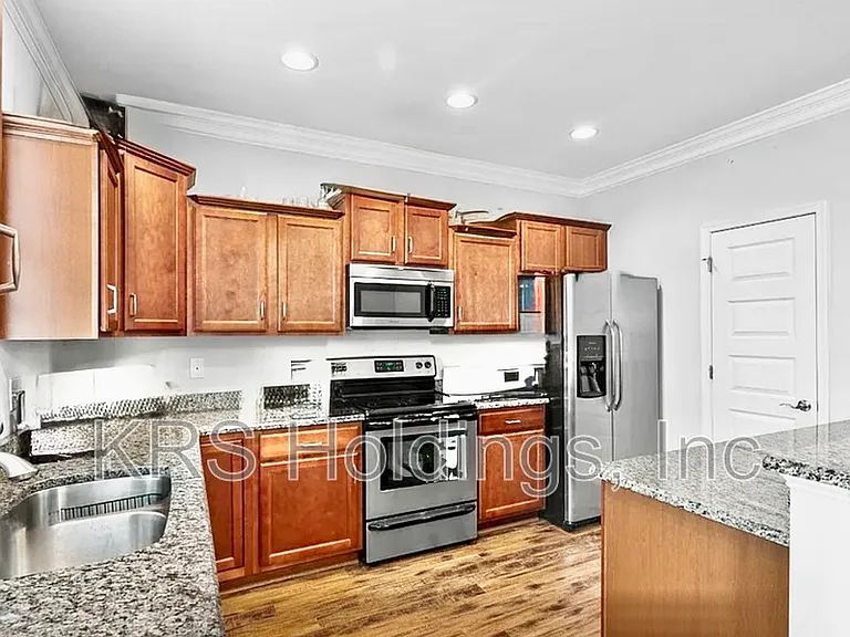 139 Rowse Dr — Photo 5
