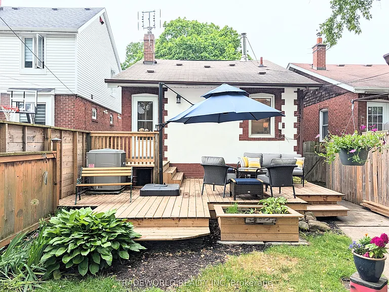 7 Costain Ave — Photo 33