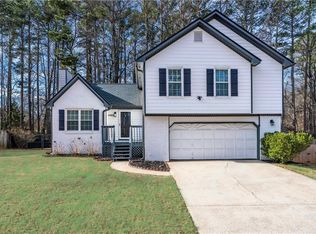 4960 Sugar Creek Dr, Sugar Hill, GA 30518