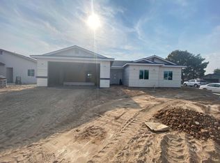 800 Paradise Dr, Ridgecrest, CA 93555