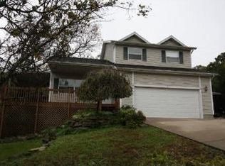 8 Holiday Dr, Kimberling City, MO 65686