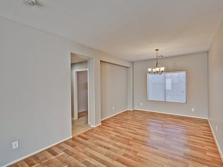 10115 W Parkway Dr — Photo 7