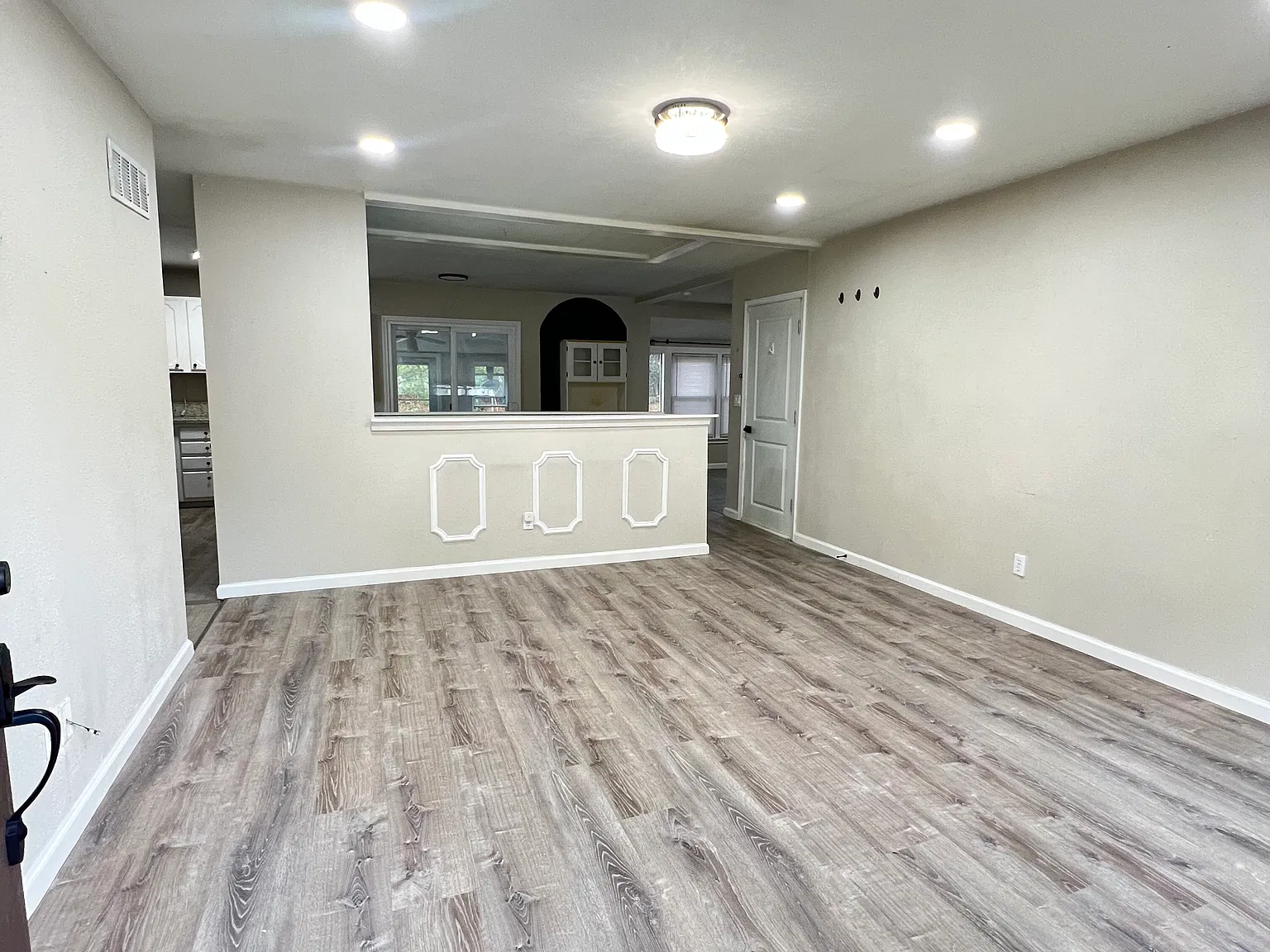 3614 Westport Dr — Photo 3
