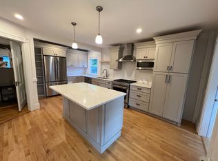 1384 South St, Portsmouth, NH 03801