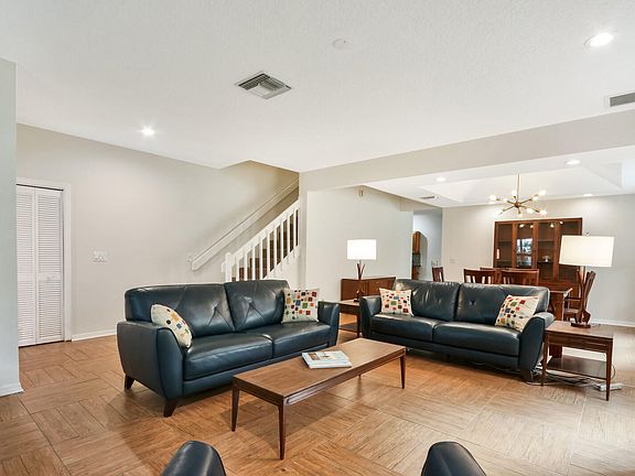 5th image of 6546 Woodloch Ct