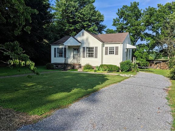 2nd image of 1346 Valley Dr