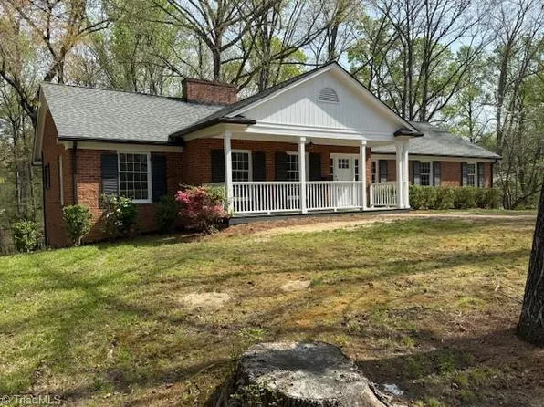 618 Burke Trl, Thomasville, NC 27360