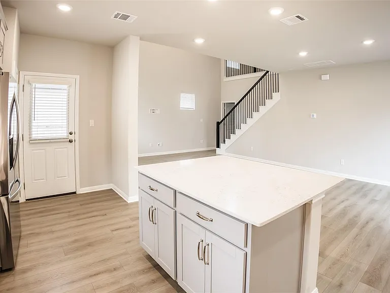 120 Baron Von Gator Dr — Photo 9