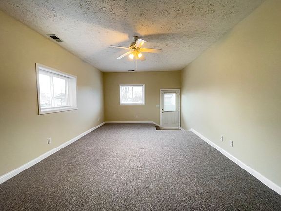5th image of 9013 W Jackson St #1916