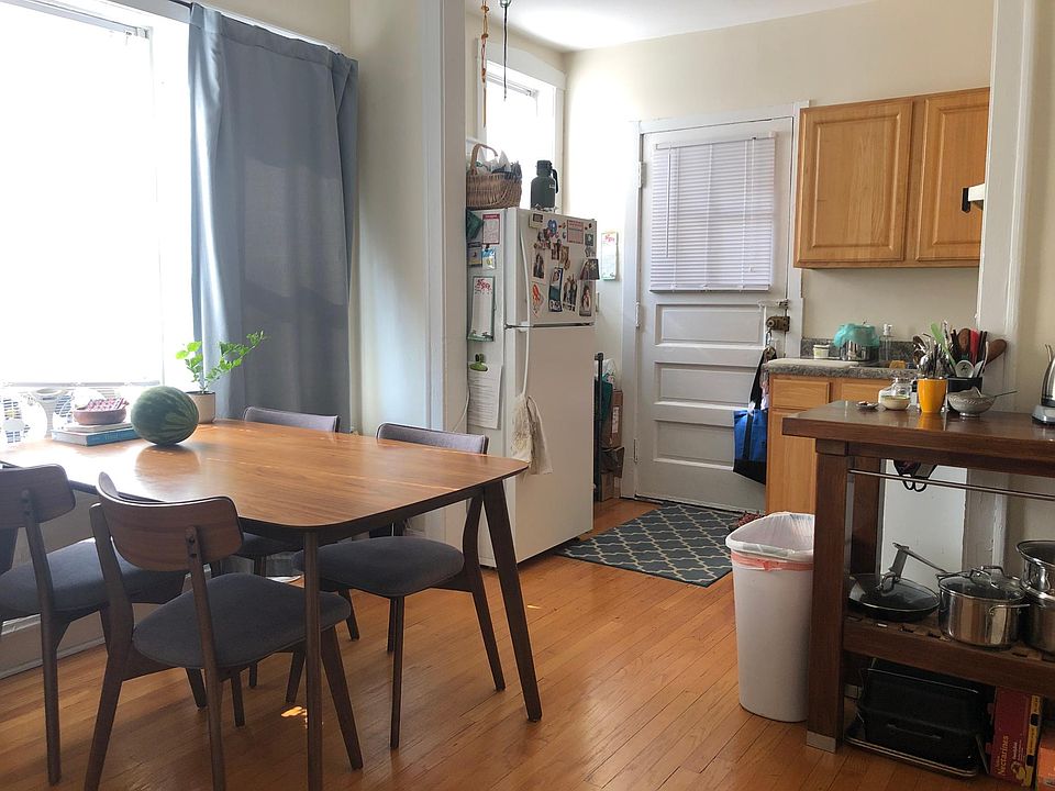 1st image of 1447 W Carmen Ave #3N