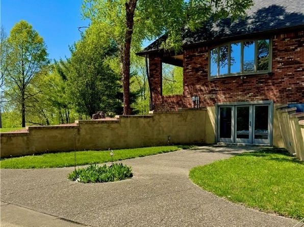 3140 S Pixley Knob Road, Pekin, IN 47165