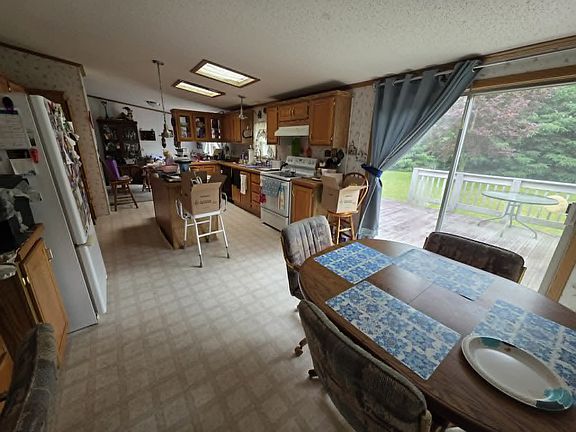 5th image of 175 N Michigan Ave #133