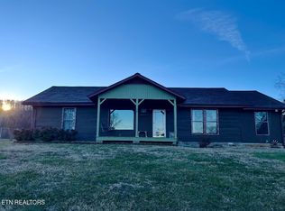 147 Hillcrest Dr, Kingston, TN 37763