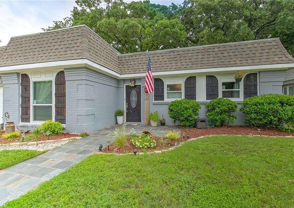 1st image of 2914 Norwood Ln
