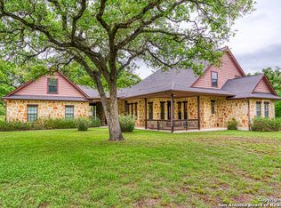 152 Black Jack Rd, La Vernia, TX 78121