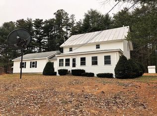 19 Saint Louis Dr, Morrisonville, NY 12962