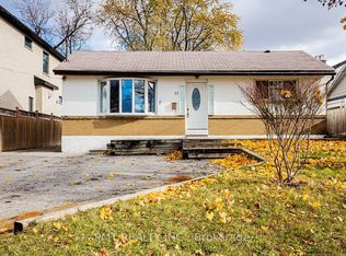 11 Bellefontaine St, Toronto, ON M1S 1J6