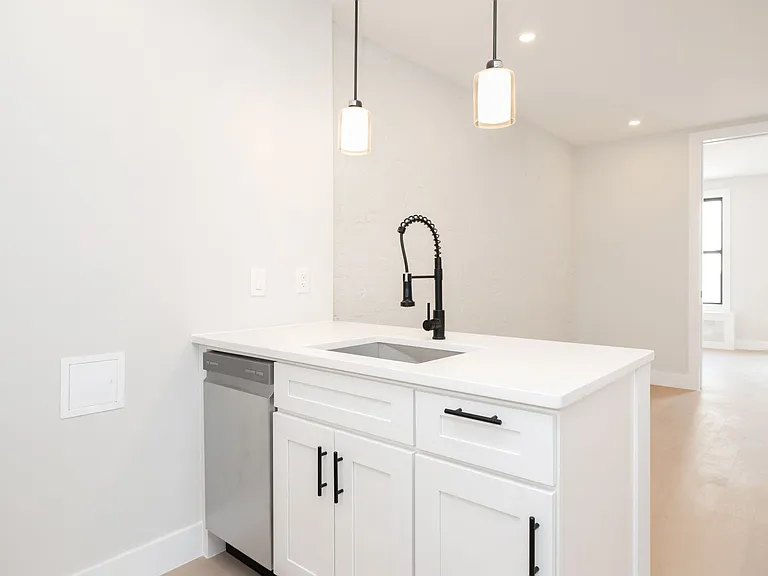 333 E 81st St #12A — Photo 9