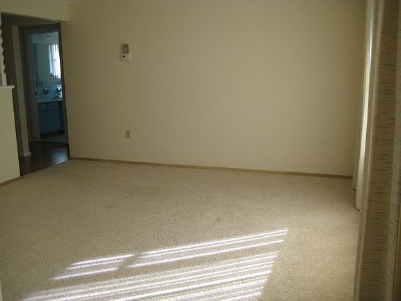 3rd image of 10320 Viridian Dr