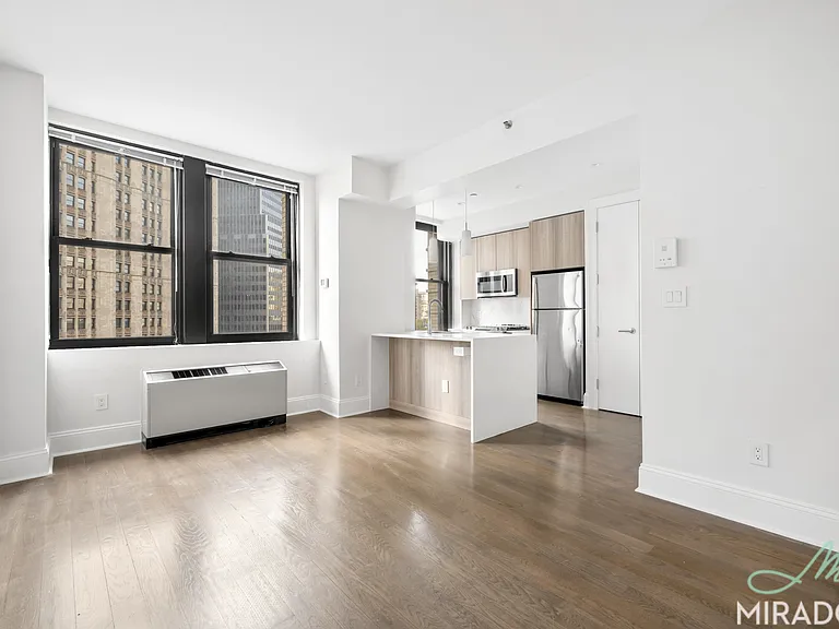 15 Park Row #8O — Photo 3