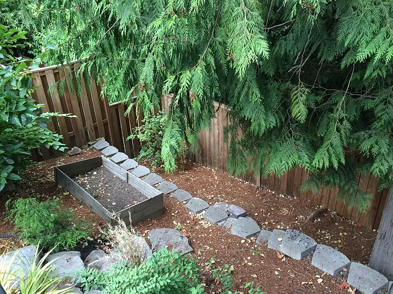 9946 NW Taylor St — Photo 29