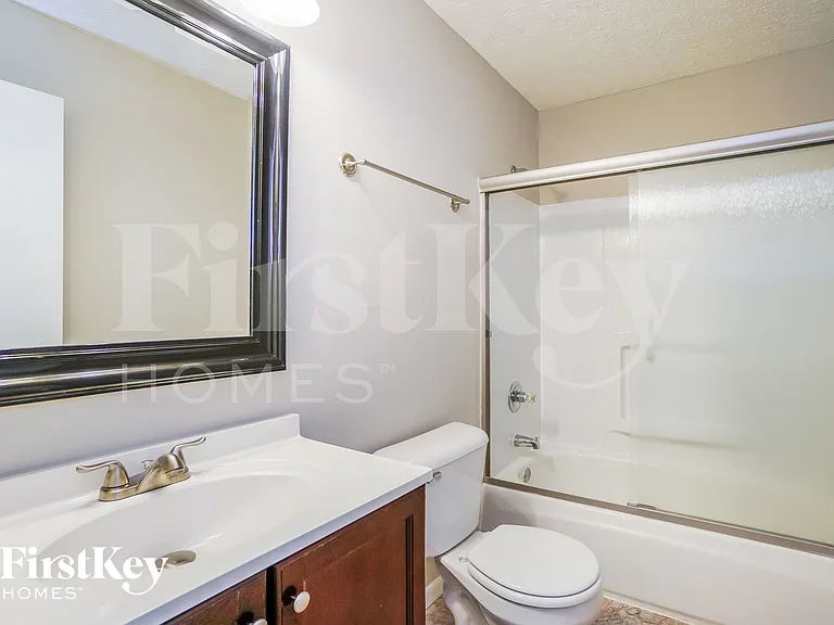 2824 Harnet Ct — Photo 16