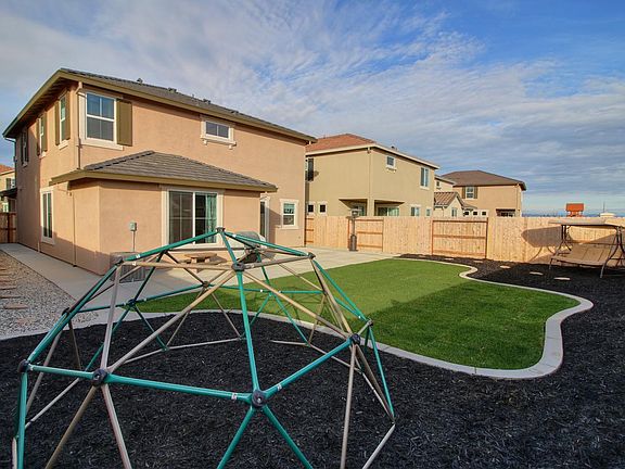 5th image of 2204 Castle Pines Way
