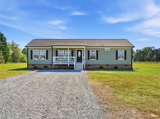 7099 Meadowbrook Rd, Benson, NC 27504