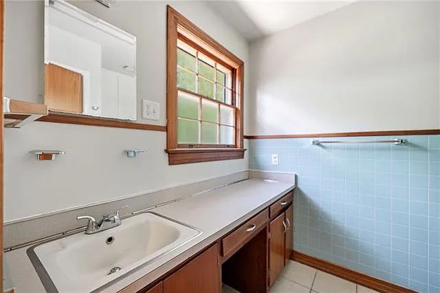 301 N Ellzey St — Photo 14