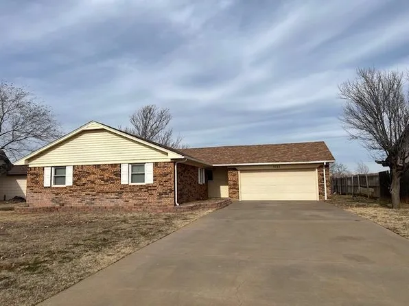 3713 37th St, Woodward, OK 73801