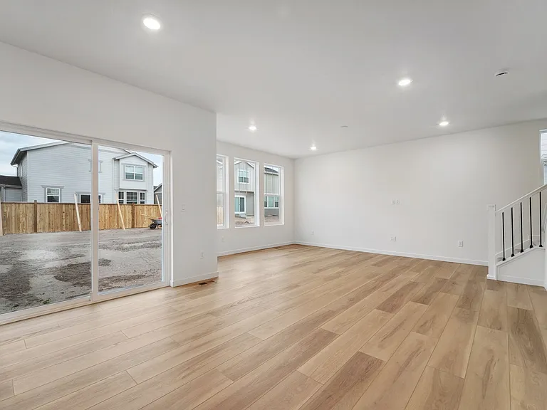 5556 Mare Ln — Photo 6