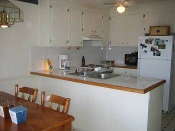 3rd image of 3802 Sterling Pointe Dr Unit B9