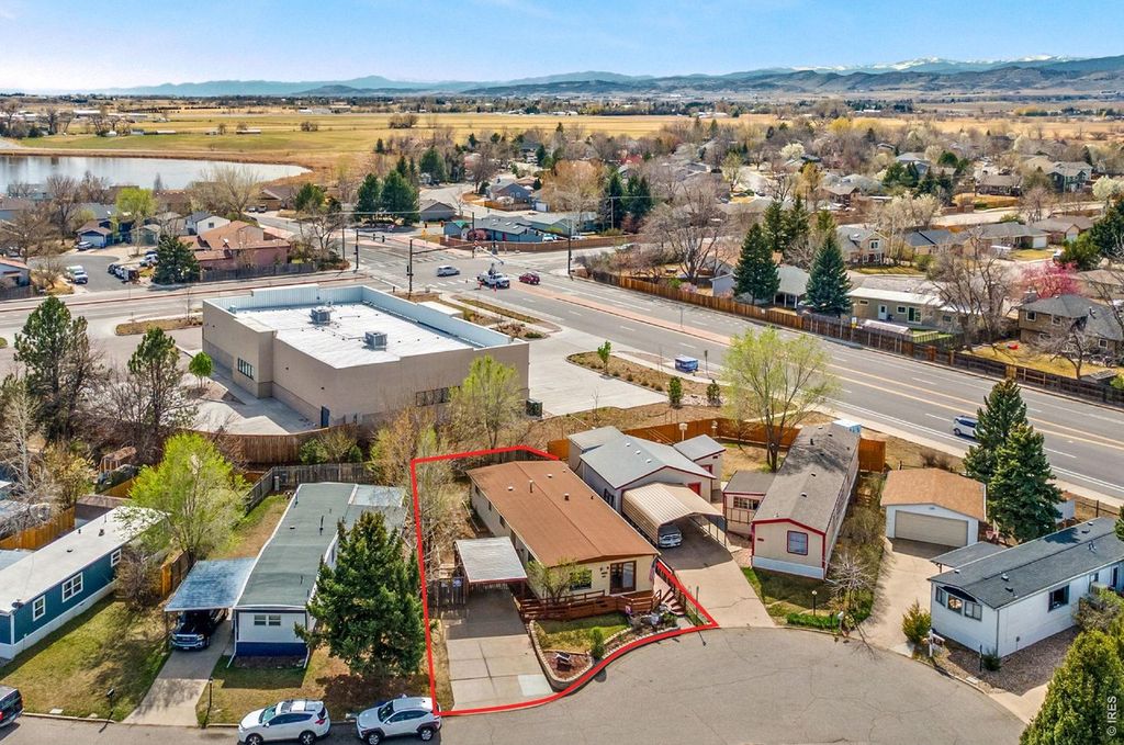 2820 Mango Pl