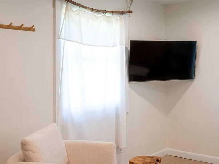 435 Reems Creek Rd — Photo 31