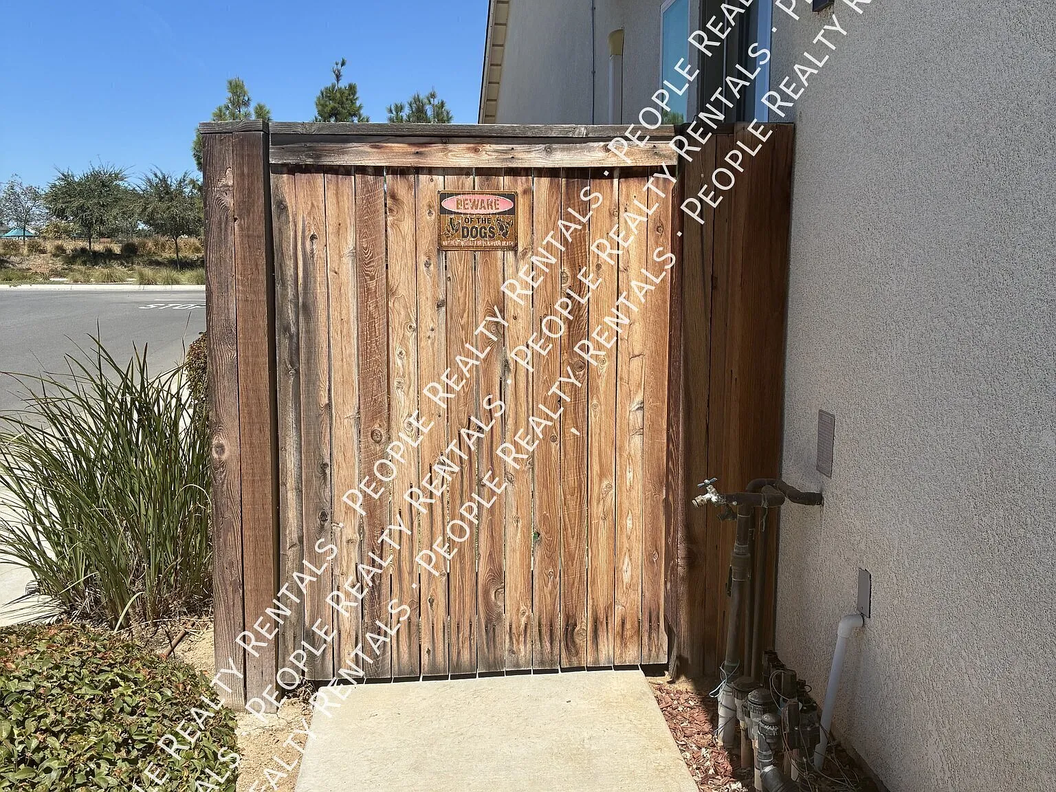1 bed, 380 sqft, $1,527 — Photo 2