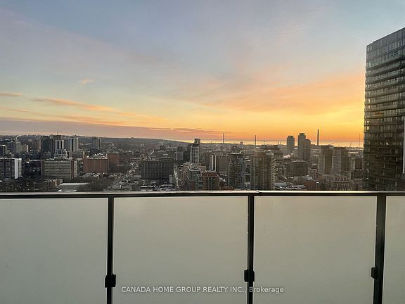 5th image of 25 Richmond St #3201