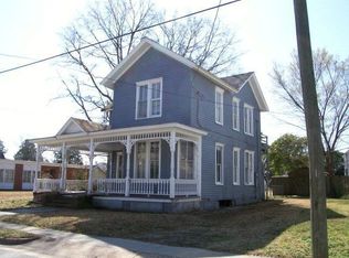 113 W Burgess St, Elizabeth City, NC 27909