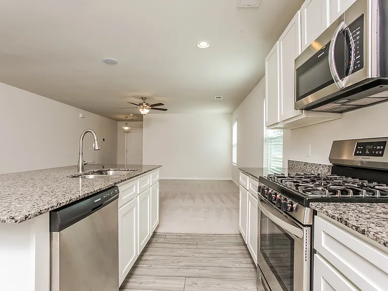 2075 Barnhart Dr — Photo 7