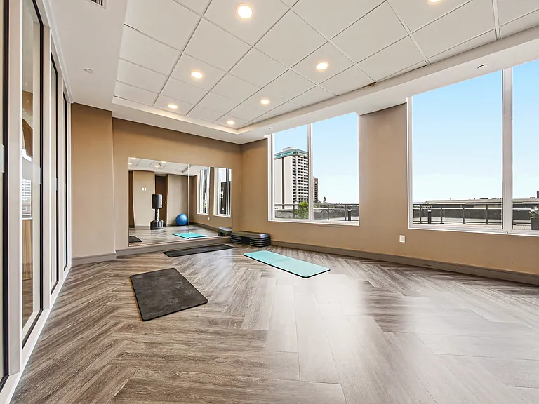 20 George St #2401 — Photo 24
