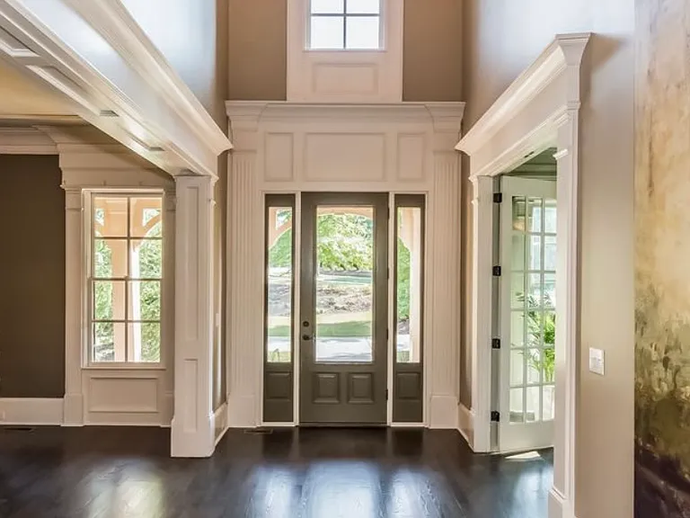 905 Shepards Ct — Photo 3