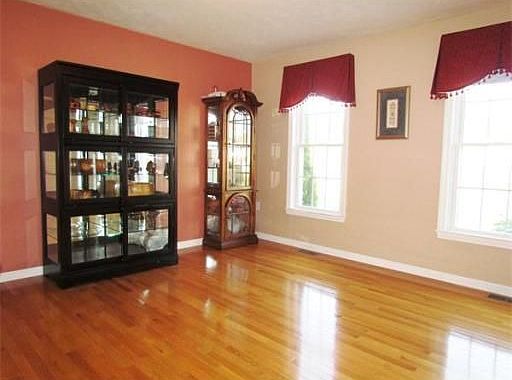 4th image of 145 Annawon Ave